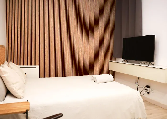 Cozy Near The Barcelona Camp Nou Stadium